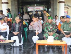 Polres Bima Kabupaten Laksanakan Apel Gelar Pasukan Operasi Ketupat Rinjani 2025