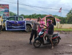 Jelang Buka Puasa, Polsek Parado Bersama Bhayangkari Bagikan Takjil Berbuka Puasa