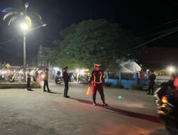 Cegah Kemacetan Personel Pos PAM Operasi Ketupat Rinjani 2025 Simpang 3 Tente Laksanakan Pelayanan Pengaturan Arus Lalulintas