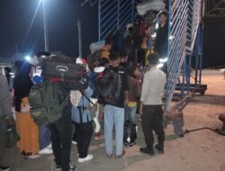 Polsek Kawasan Pelabuhan Laut Bima Laksanakan Pengamanan Embarkasi dan Debarkasi KM. BINAIYA