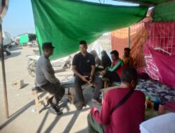 Polsek Kawasan Pelabuhan Laut Bima Gelar Jumat Curhat Bersama Buruh dan Penumpang Kapal