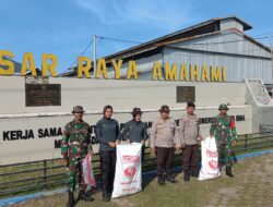Personel Polsek Rasanae Barat Polres Bima Kota Laksanakan Bakti Sosial di Pasar Raya Amahami