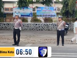 Sat Lantas Polres Bima Kota Laksanakan Rawan Pagi, Bantu Penyeberangan Anak Sekolah dan Pejalan Kaki