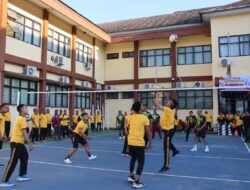 Semarak Hari Bhayangkara Ke-79, Polres Bima Kota Gelar Turnamen Voli Antar Satker