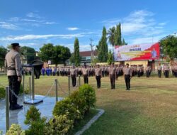 Kapolres Bima Kota Pimpin Upacara Korp Raport, 65 Personel Naik Pangkat