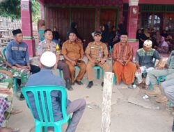 Polsek Langgudu Peduli, Bhabinkamtibmas Hadiri Prosesi Pemakaman Warga Binaan