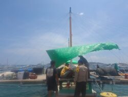 Sat Polairud Polres Bima Kota Gelar Patroli Dialogis, Beri Himbauan Keselamatan kepada Nelayan dan Pengunjung Wisata